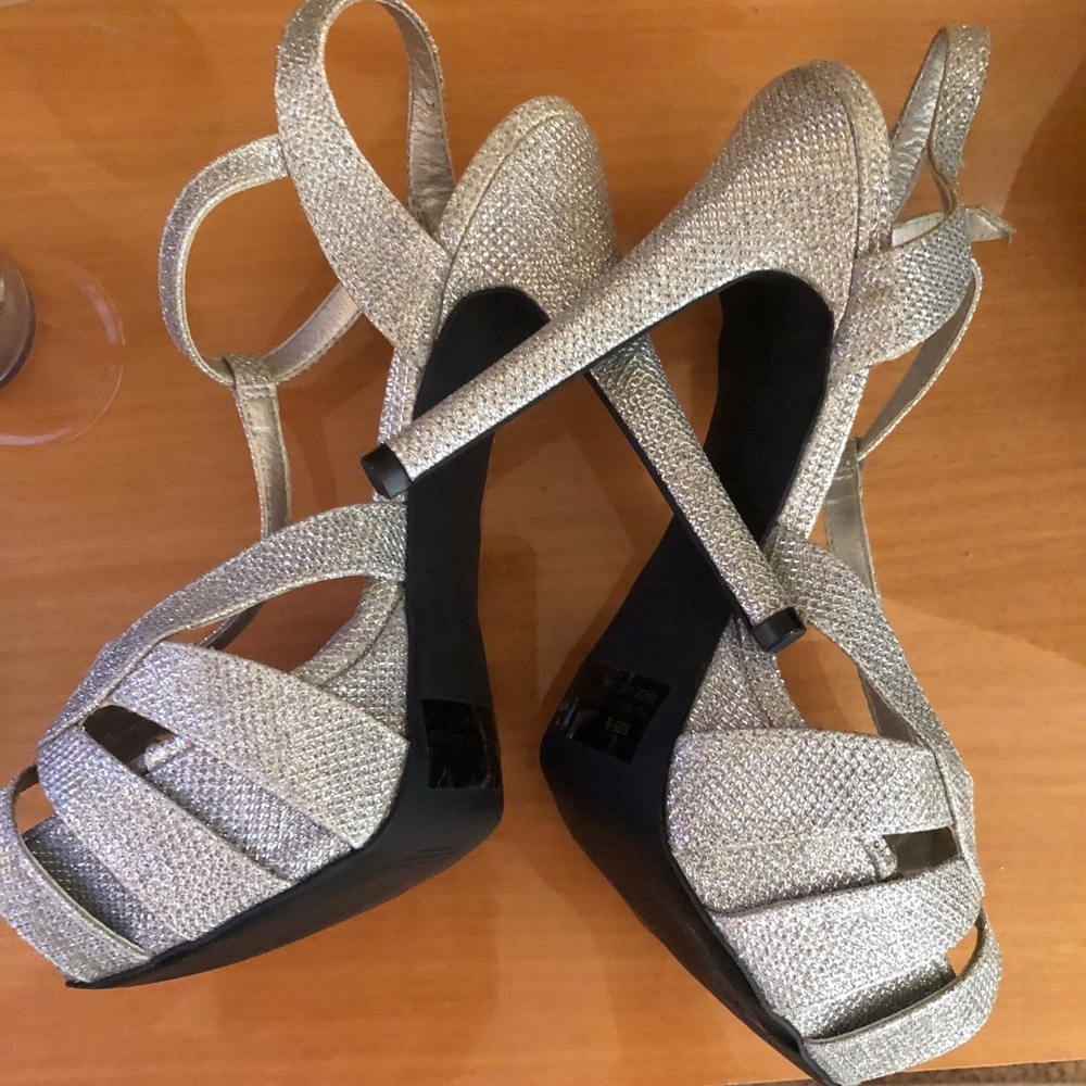Prom shoes